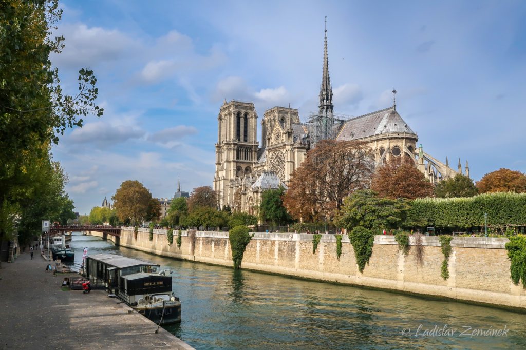 Seina a Notre Dame (před požárem)