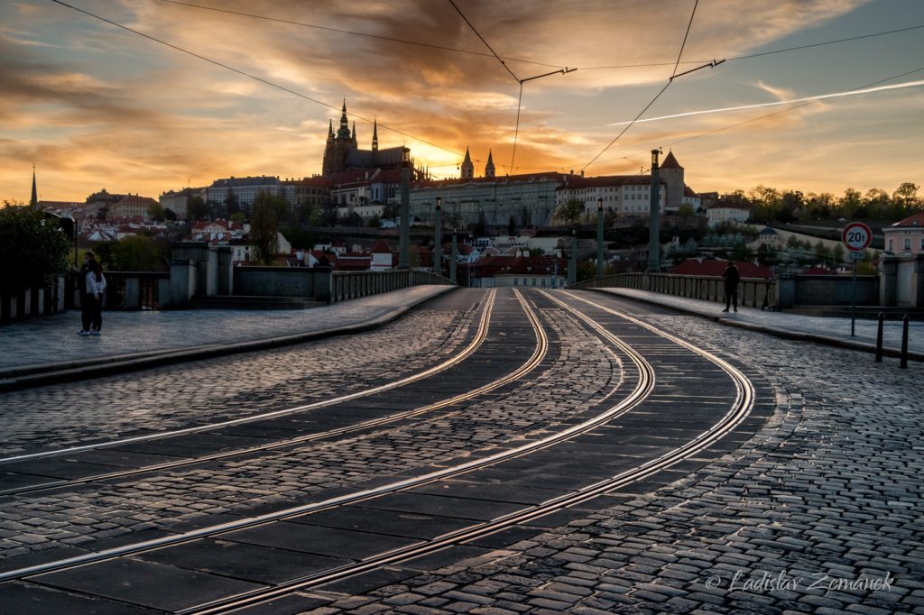 Covid - Mánesův most