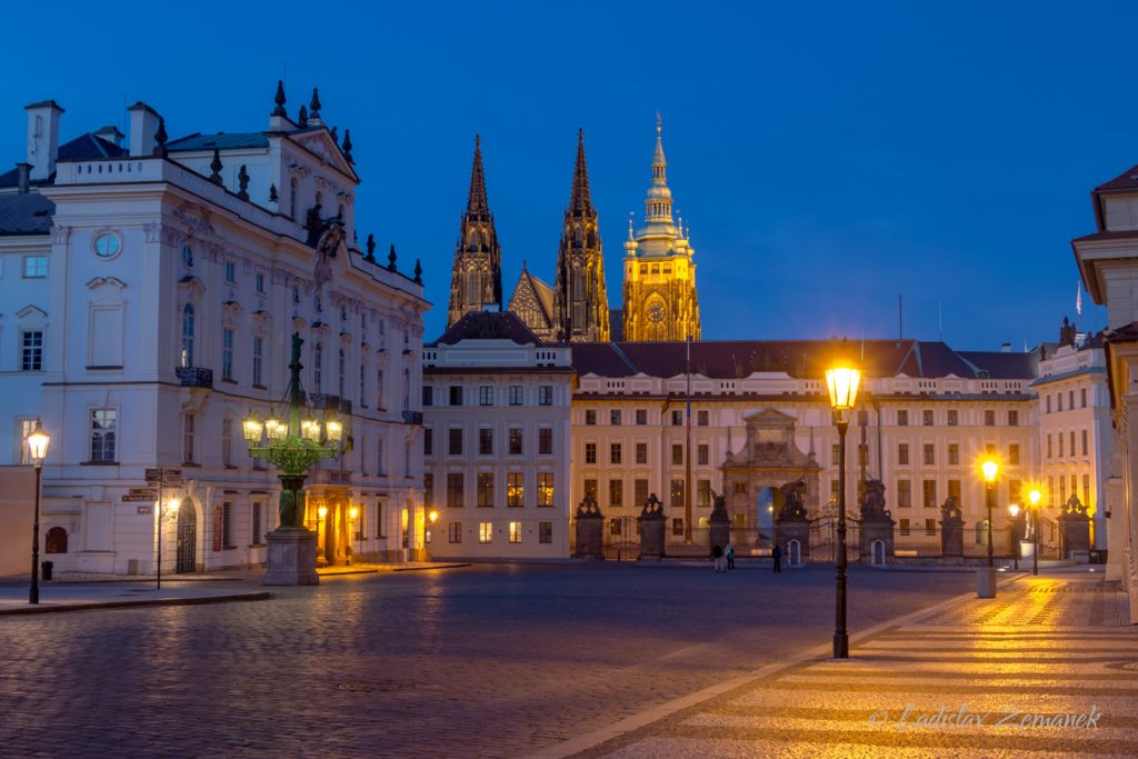 Covid - Hradčanské náměstí