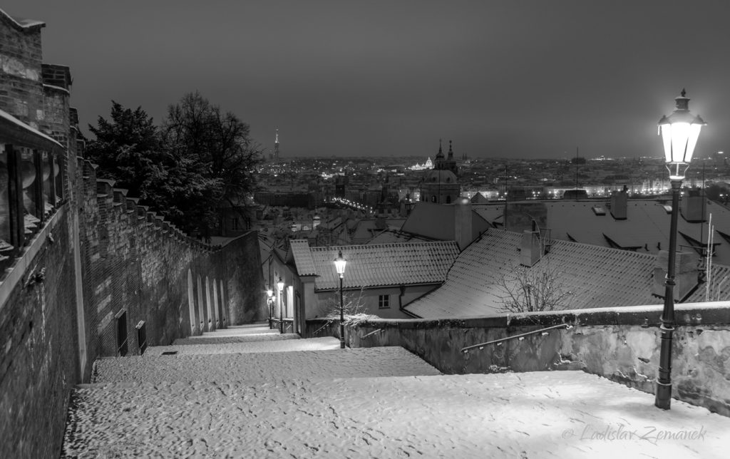 Praha - zima na Zámeckých schodech