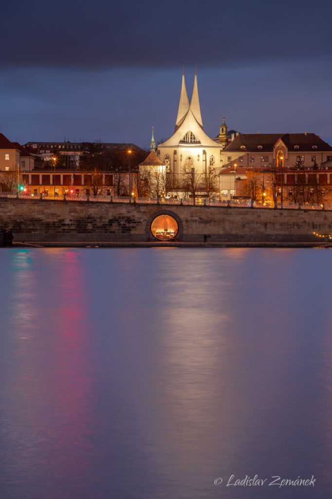 Emauzy - Kostel Panny Marie, sv. Jeronýma, Cyrila a Metoděje, Vojtěcha a Prokopa