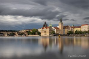 Praha - Karlův most po dešti