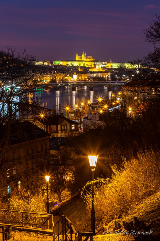 Vyšehrad - schody na nábřeží